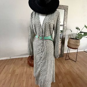 Polka dot , mid sleeve dress